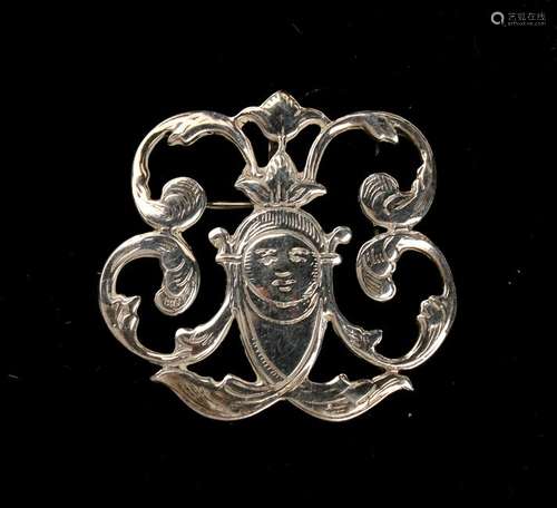 ART NOUVEAU STERLING PIN PENDANT