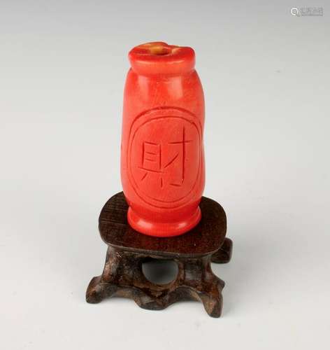 CORAL SNUFF BOTTLE ON STAND