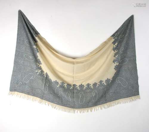 VINTAGE INDIAN BLUE & WHITE PAISLEY SHAWL