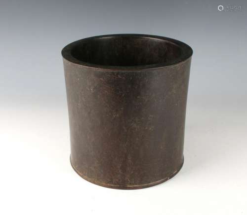 LARGE WOODEN BRUSH POT