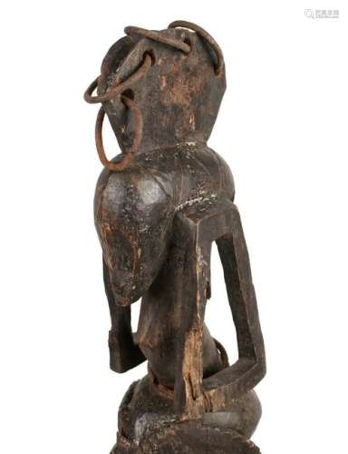 AFRICAN WOODEN CARVED MUMMYE STATUE