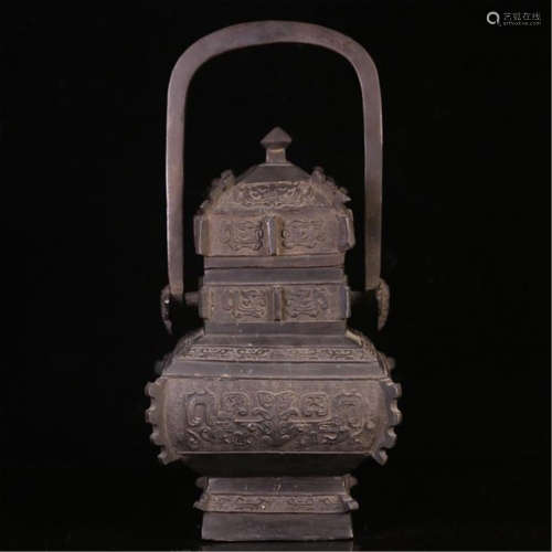 CHINESE BRONZE LONG HANDLE LIDDED SQUARE KETTLE