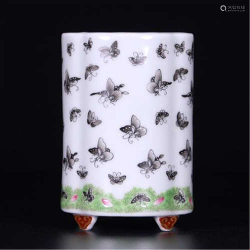 CHINESE PORCELAIN FAMILLE ROSE BUTTERFLY BRUSH POT