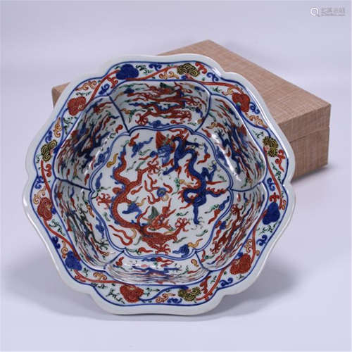 CHINESE PORCELAIN WUCAI DRAGON FLOWER SHAPED BASIN