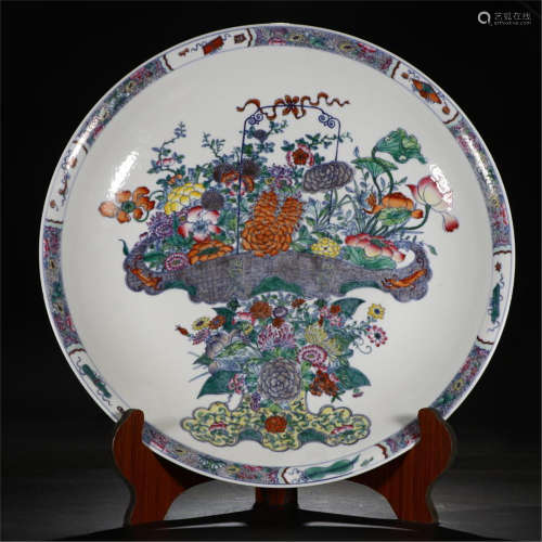 CHINESE PORCELAIN FAMILLE ROSE FLOWER IN BASKET CHARGER