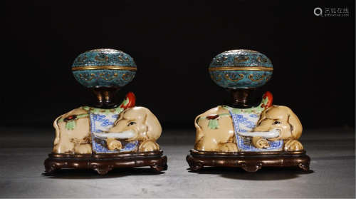 PAIR OF CHINESE PORCELAIN FAHUA GLAZE FAMILLE ROSE ELEPHANT INCENSE CAGE