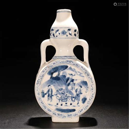 CHINESE PORCELAIN BLUE AND WHITE MAN IN MOUNTAIN DOUBLE GOURD FLATTEN VASE