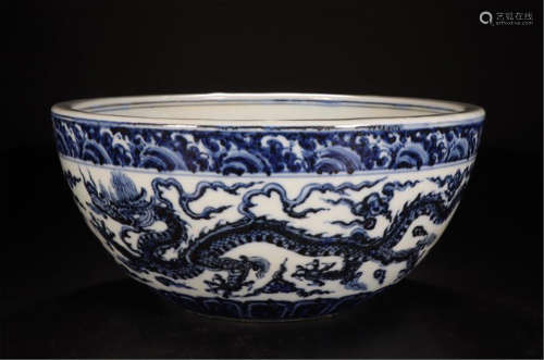 CHINESE PORCELAIN BLUE AND WHITE DRAGON FISH BOWL