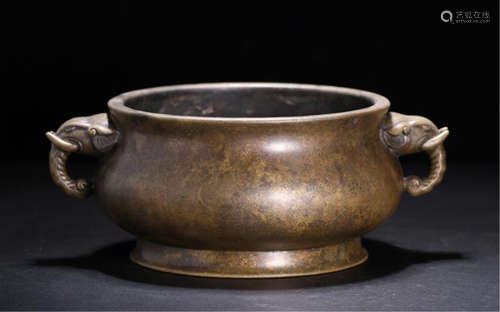 CHINESE BRONZE ELEPHANT TRUNK HANDLE ROUND CENSER