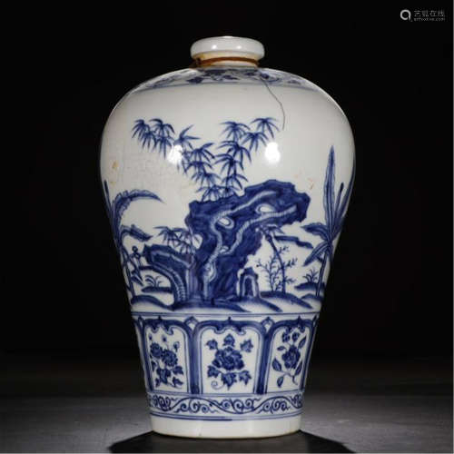 CHINESE PORCELAIN BLUE AND WHTIE BAMBOO AND ROCK MEIPING VASE