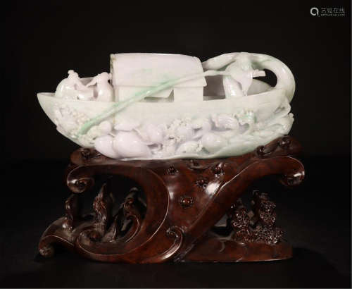CHINESE JADEITE MAN IN BOAT TABLE ITEM