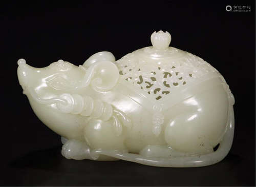 CHINESE CELADON JADE MOUSE LIDDED INCENSE CAGE