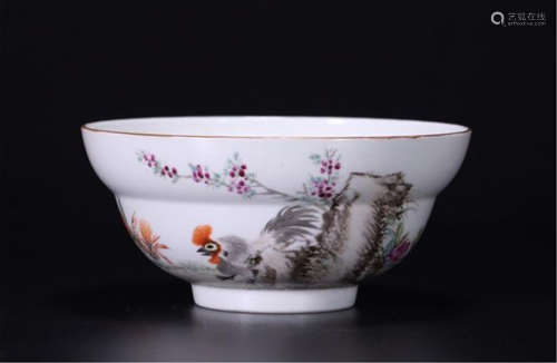 CHINESE PORCELAIN FAMILLE ROSE CHICKEN AND ROCK BOWL