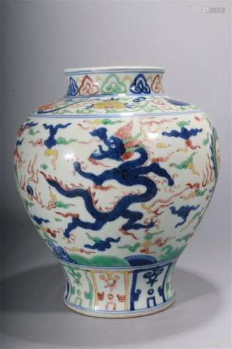 CHINESE PORCELAIN BLUE AND WHITE WUCAI DRAGON JAR