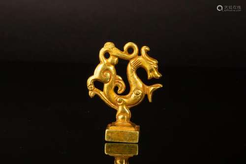 CHINESE GILT BRONZE DRAGON SEAL