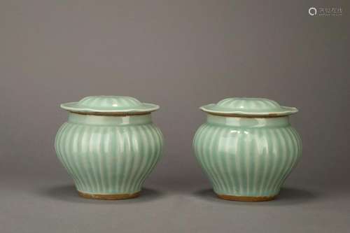 PAIR OF CHINESE PORCELAIN CELADON GLAZE LIDDED JAR