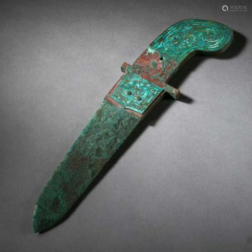 CHINESE TURQUOISE INLAID BRONZE DRAGGER