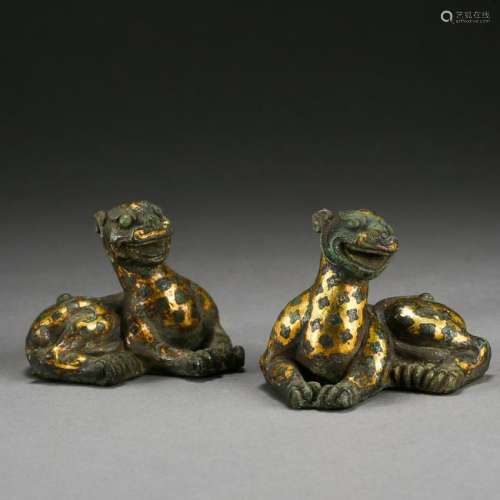 PAIR OF CHINESE GOLD INLAID BRONZE LEOPARD