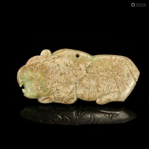 CHINESE ANCIENT JADE TIGER PLAQUE