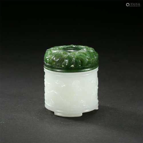 CHINESE WHITE JADE ARCHER'S RING IN WHITE SPINACH JADE CASE