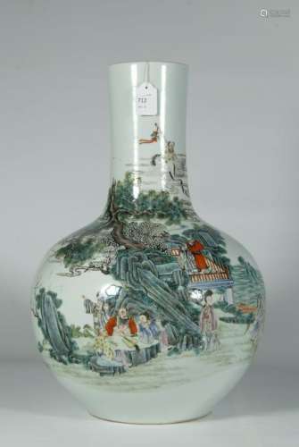 Qing Dynasity, Famille Rose Vase