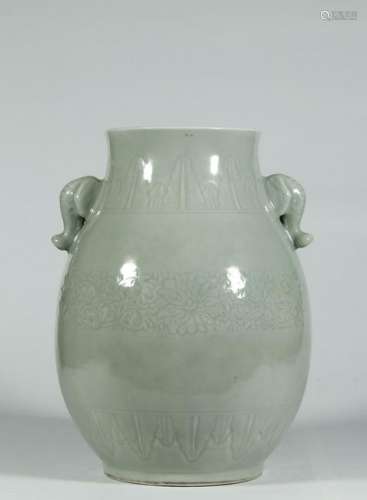Qing Dynasity, Celadone Dark Carving  Vase