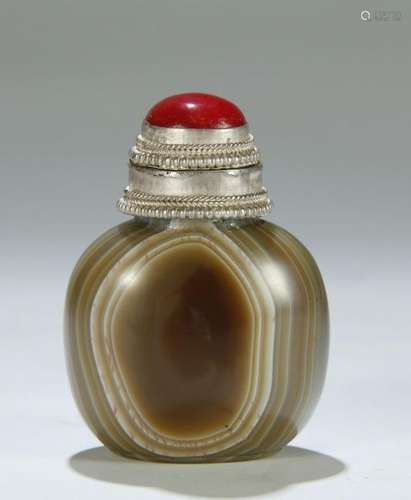 Agate Snuff Bottle