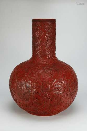 Laque Hundred Flowers Tianqiu Vase