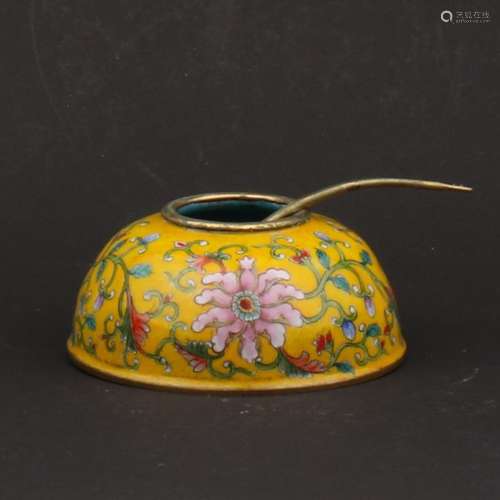 Chinese Enamel-Colored Waterpot