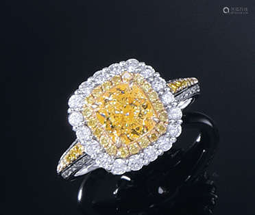 18K白金鑲鑽石彩黃鑽石戒指 (附GIA證書)
