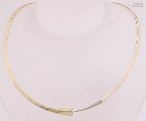 Beautiful golden choker, 585/000, with diamond. Choker