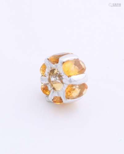 White gold pendant, 750/000, with citrine. Cylindrical