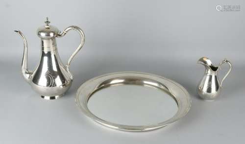 Beautifully styled 835/000 silver coffee pot with