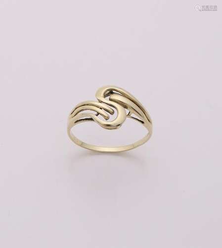 Yellow gold ring, 585/000, with S-shape, width 13 mm.