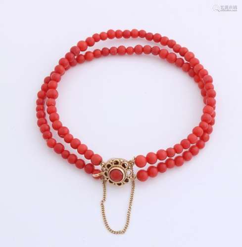 Bracelet with 2 rows of red coral, round bead ø