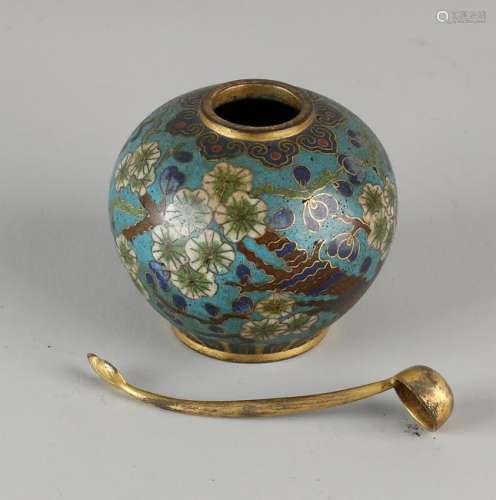 Old / antique Chinese cloisonné pot + spoon. With