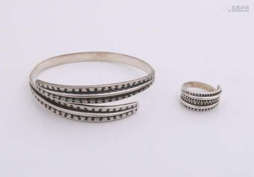 Silver bracelet and ring, 925/000, stroke model with
