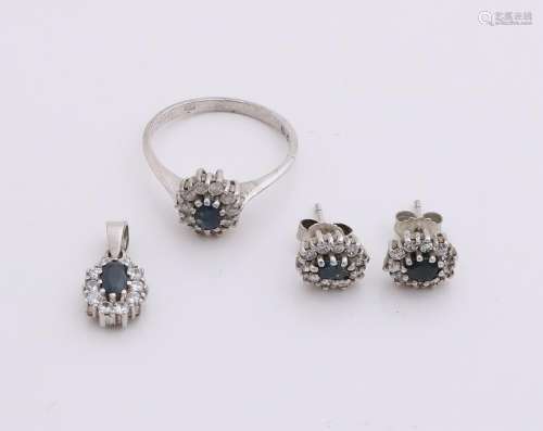Set of silver jewelry, 925/000, with a ring, pendant