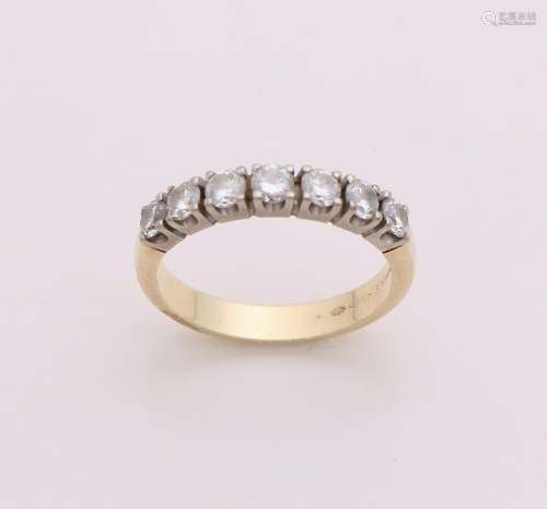 Yellow gold riding ring, 585/000, with diamonds.
