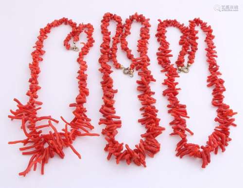 Three necklaces of block-coral twigs with double spring