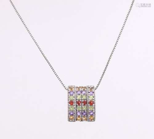 Silver necklace with pendant, 925/000, with precious