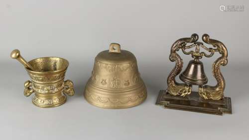 Three times bronze. Consisting of: Large bell, table