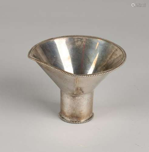 Silver decanting funnel, 835/000, decorated with pearl