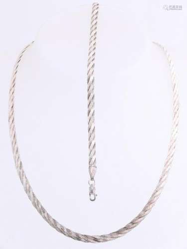 Silver bracelet and necklace, 925/000, flat braided