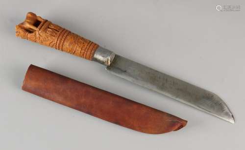Large 19th century Zeeland knife. Equipped with carving