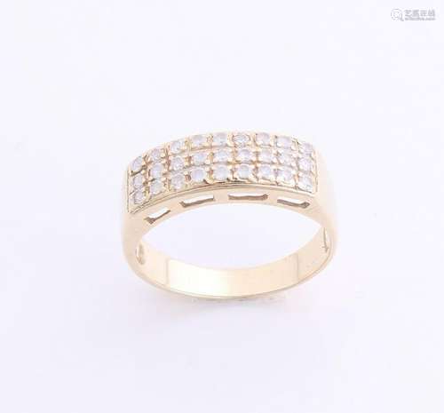 Yellow gold ring, 585/000, with zirconia's. ring with 3