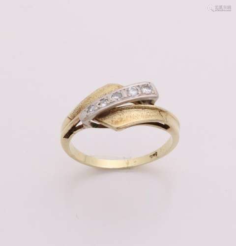 Yellow gold striking ring, 585/000, with diamond. Ring