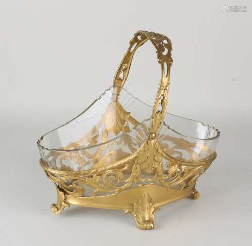 19th century gold-plated handle basket with crystal
