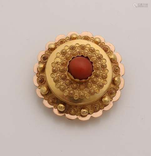 Yellow gold regional brooch, 585/000, with red coral.