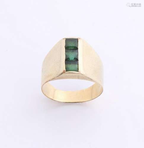 Ring, 333/000, with a broad band set with 3 carree cut